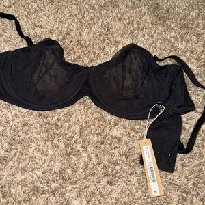 Skims ultra fine mesh scoop bra